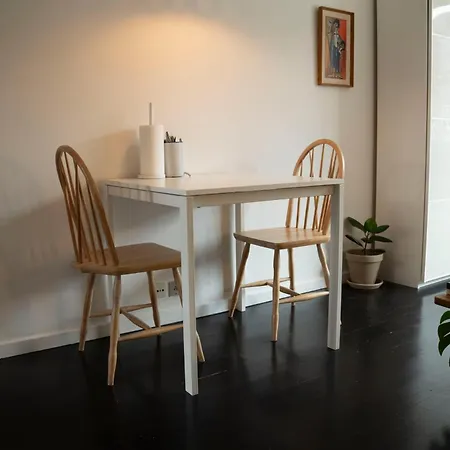 아파트 Spacious I 5 Minutes To Metro *