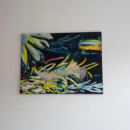 Spacious I 5 Minutes To Metro 아파트