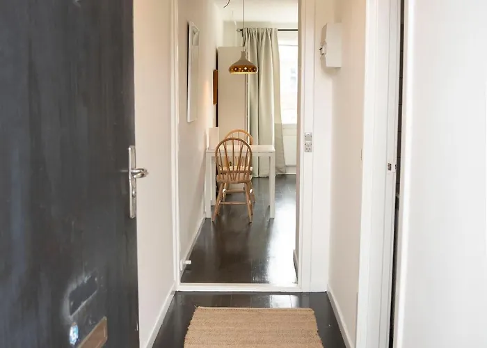 Spacious I 5 Minutes To Metro Köpenhamn