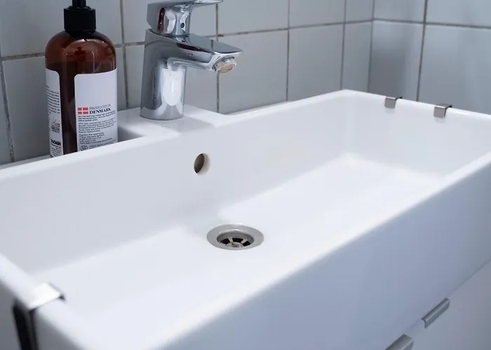 Lägenhet Spacious I 5 Minutes To Metro *