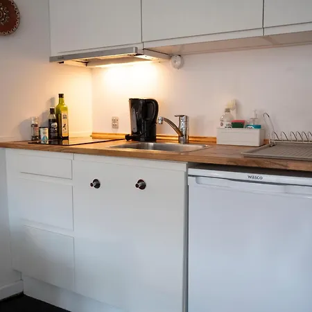 Διαμέρισμα Spacious I 5 Minutes To Metro